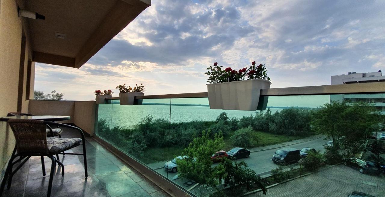 Moonlight Residence Mamaia Bagian luar foto