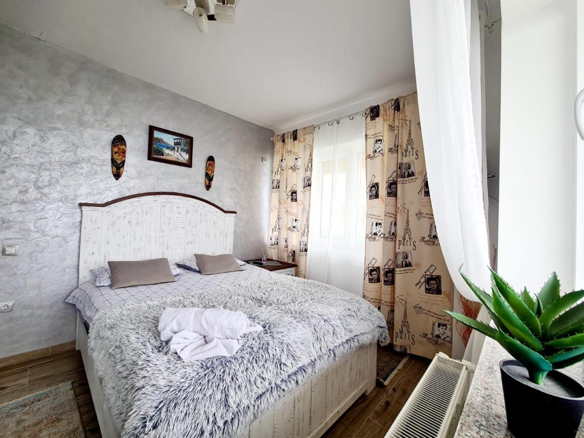 Moonlight Residence Mamaia Bagian luar foto