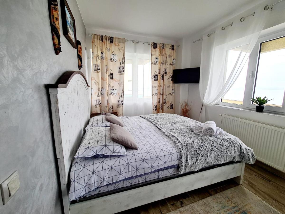 Moonlight Residence Mamaia Bagian luar foto